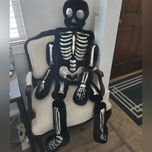 Isaac Mizrahi 5 ft life sized Glam Skeleton Buddy Plush Pillow Black/Gold NWT